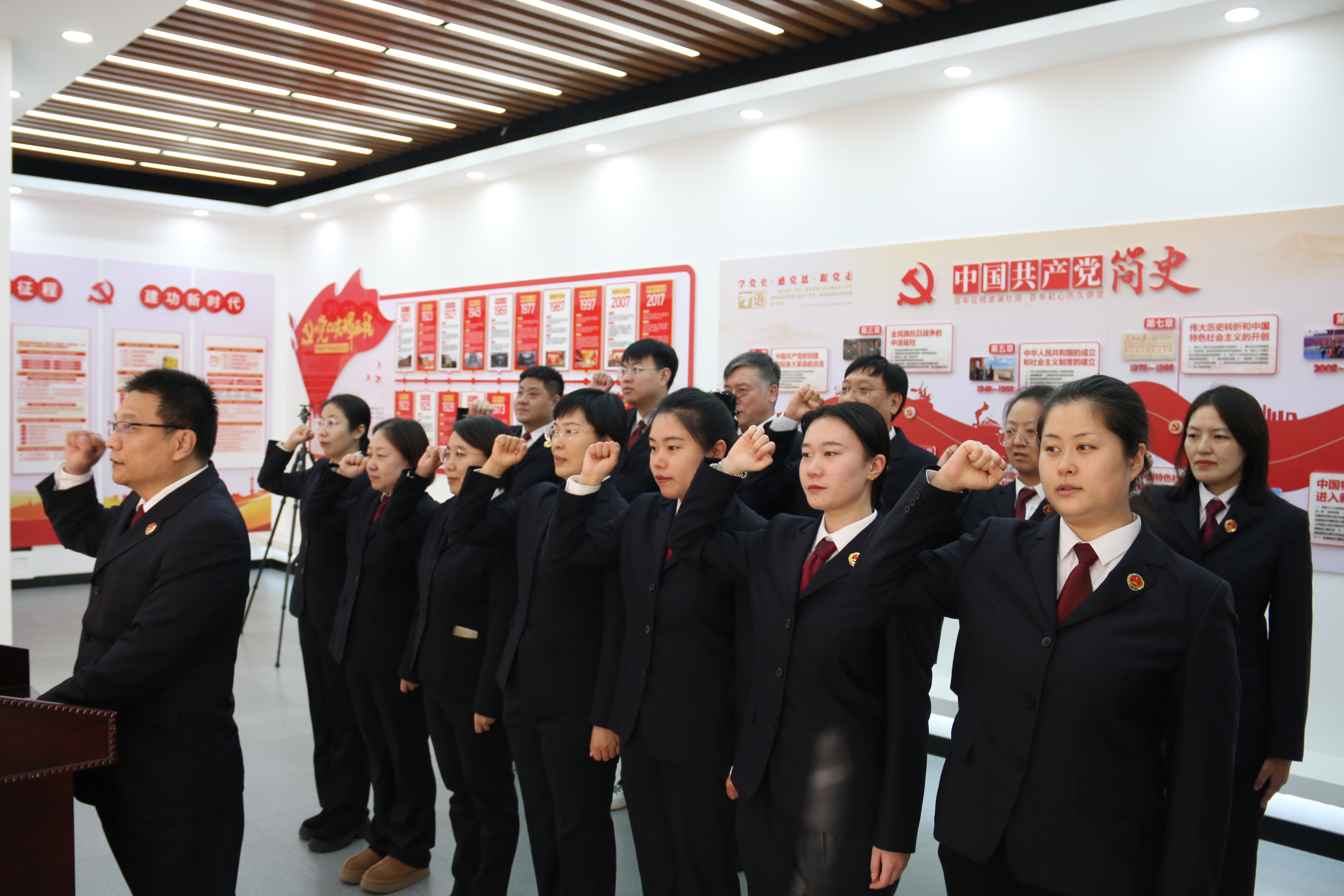 崇宪铸检魂 誓言践初心  ​——银州区人民检察院开展国家宪法日活动